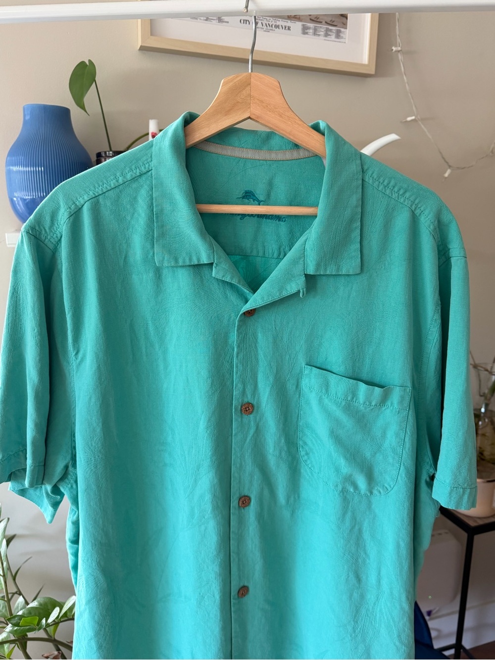 Tommy Bahama Turquoise linen 100% Short-Sleeve Button-Down Camp Shirt